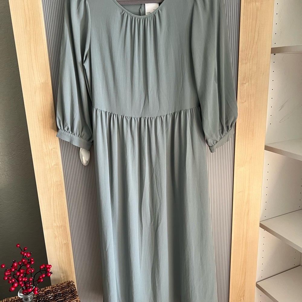 Uniqlo Women's Green Long Sleeve Dress